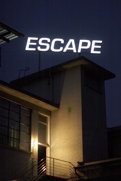 02 escape